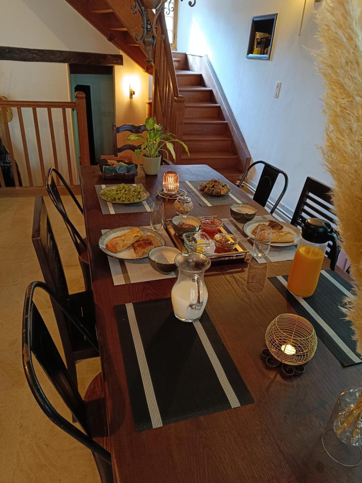 La Fontaine Du Mas Bed & Breakfast Thiviers Екстериор снимка