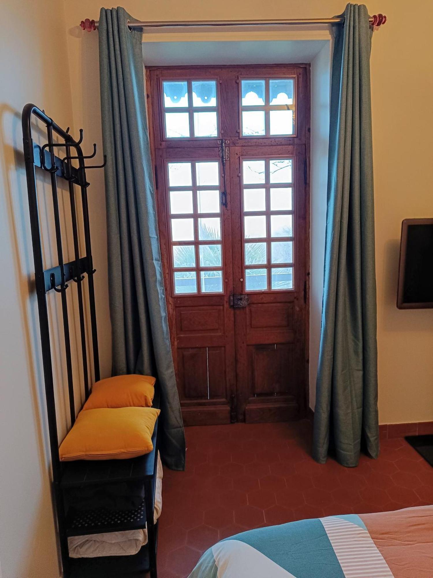 La Fontaine Du Mas Bed & Breakfast Thiviers Екстериор снимка