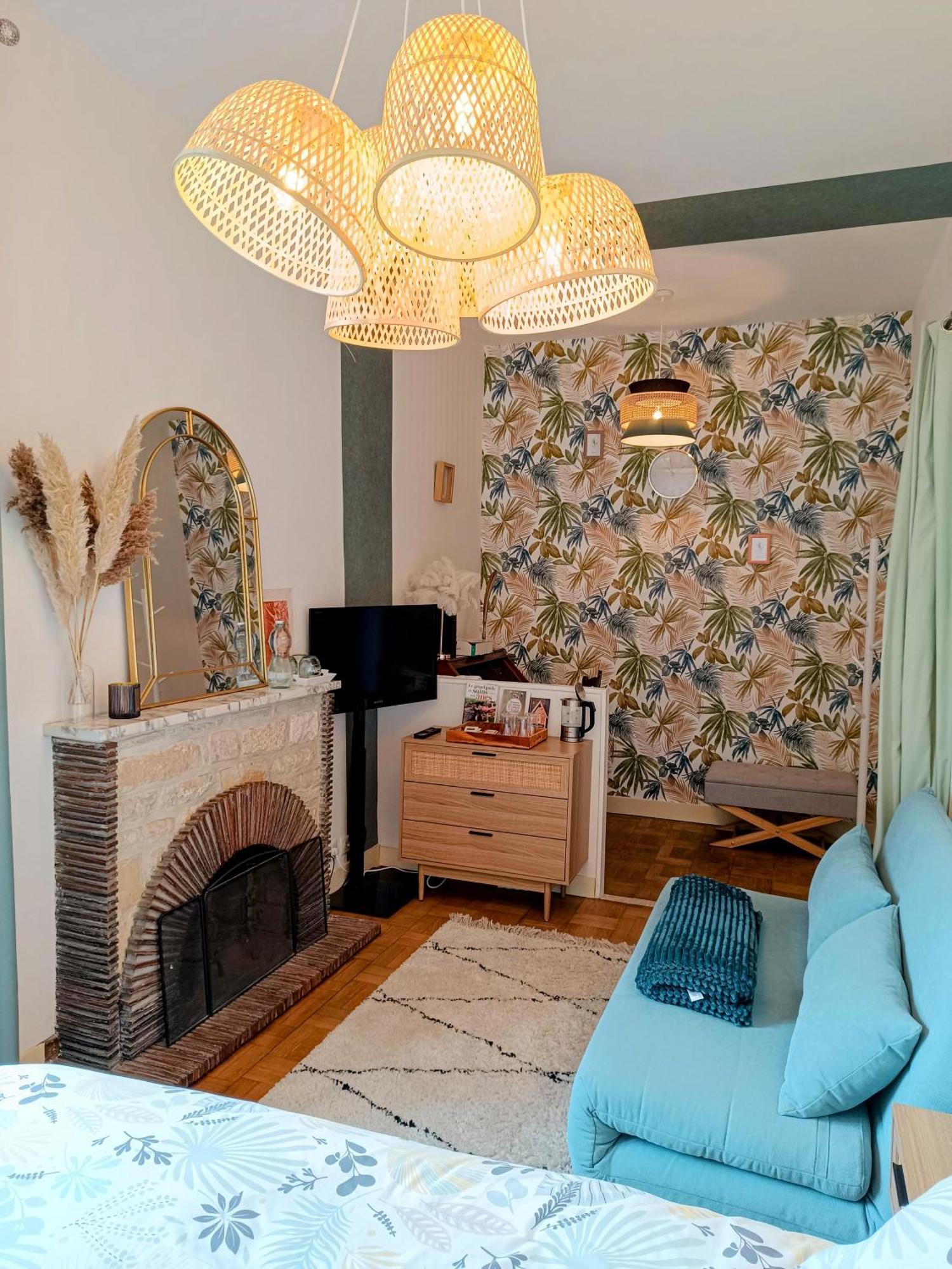 La Fontaine Du Mas Bed & Breakfast Thiviers Екстериор снимка
